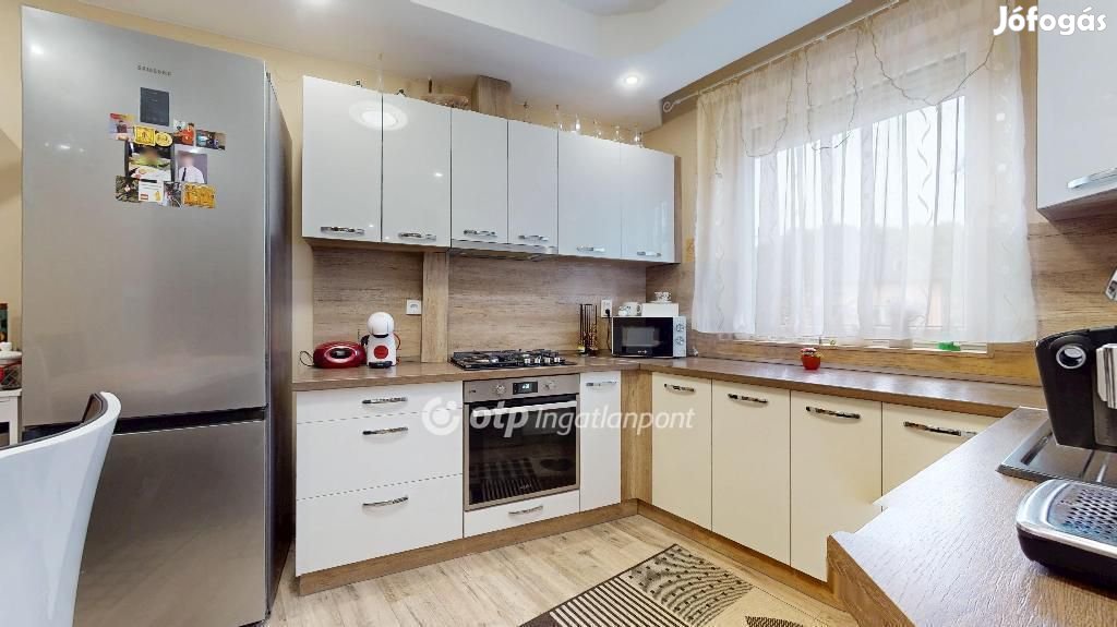 Nyíregyházai eladó 89 nm-es lakás