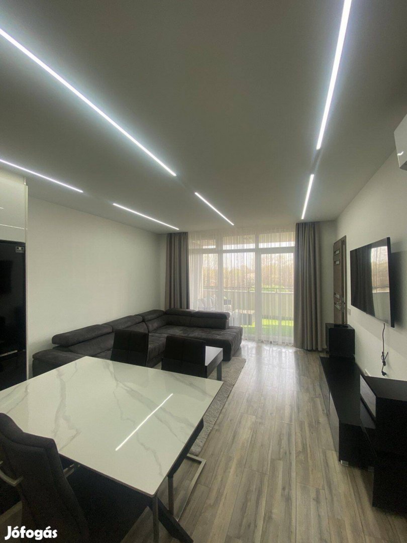 Nyíregyházán 2 szoba nappalis, nagy teraszos álomlakás