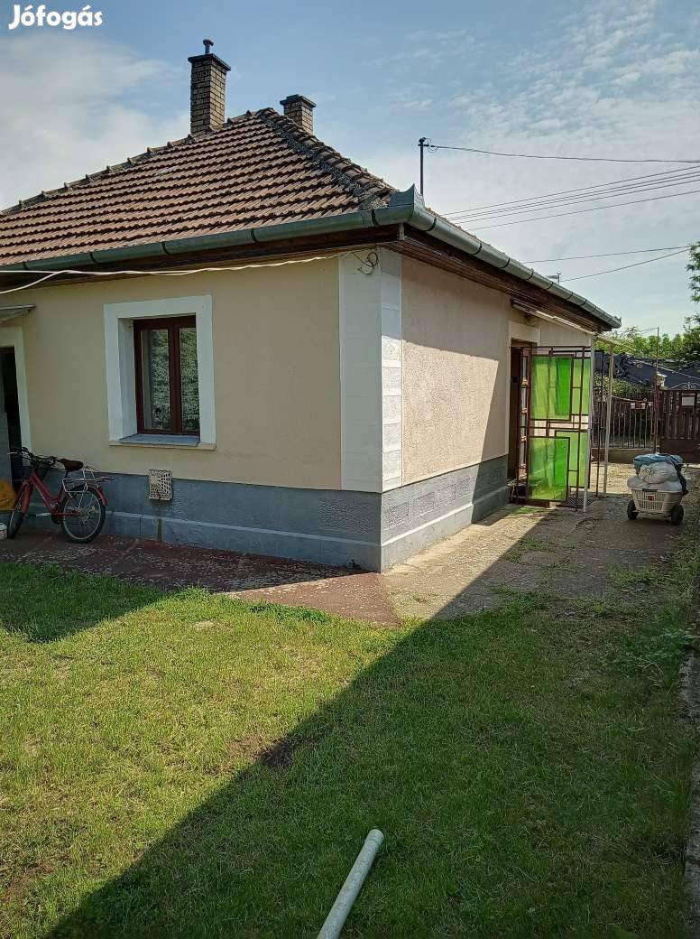 Nyírszőlős Csabagyöngye utca családi ház Tulajdonostól eladó!