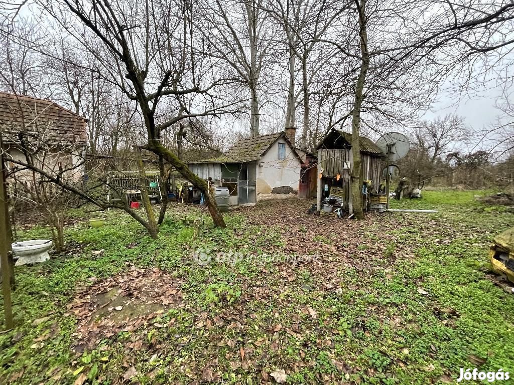 Nyírteleki 58 nm-es ház eladó