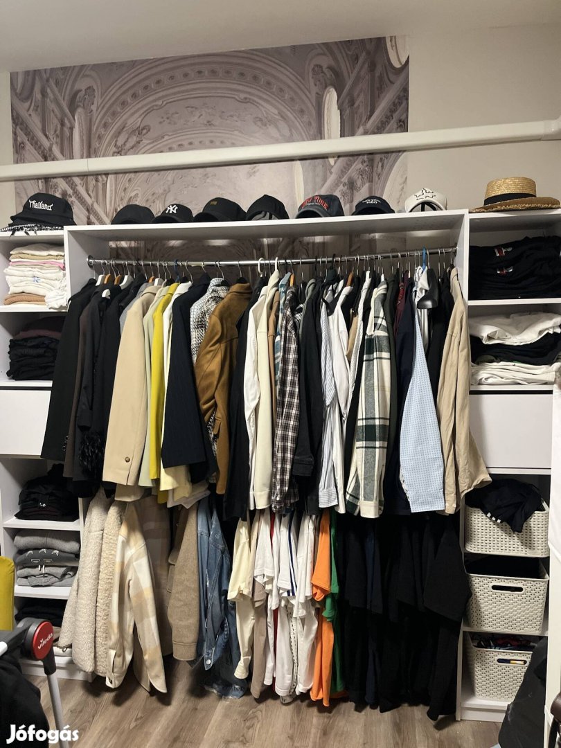 Nyitott-Gardróbszekrény