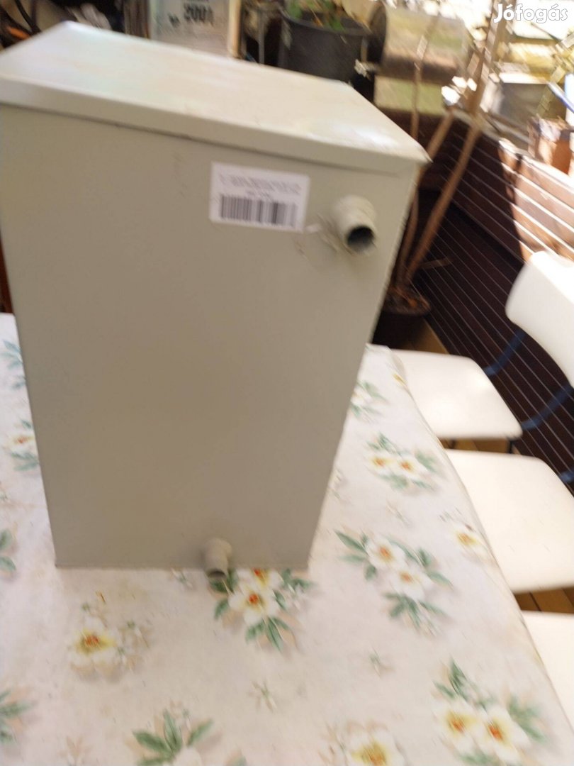 Nyitott tágúlási tartály