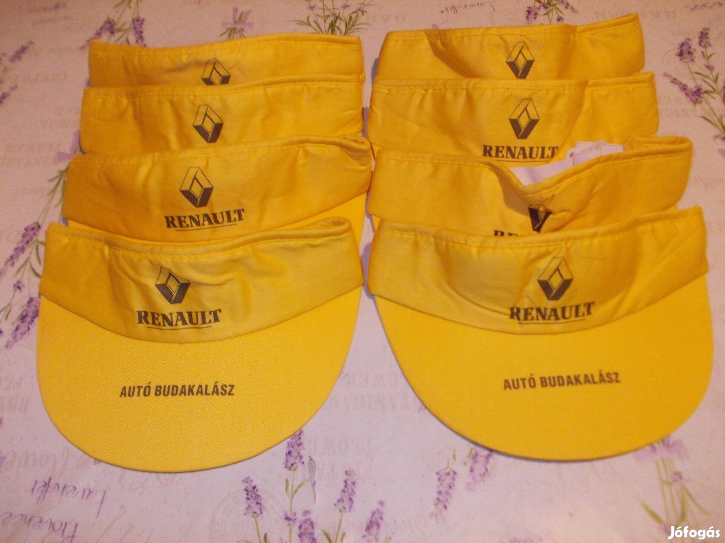 Nyolc új állítható fejméretű napellenzős sapka csak együtt