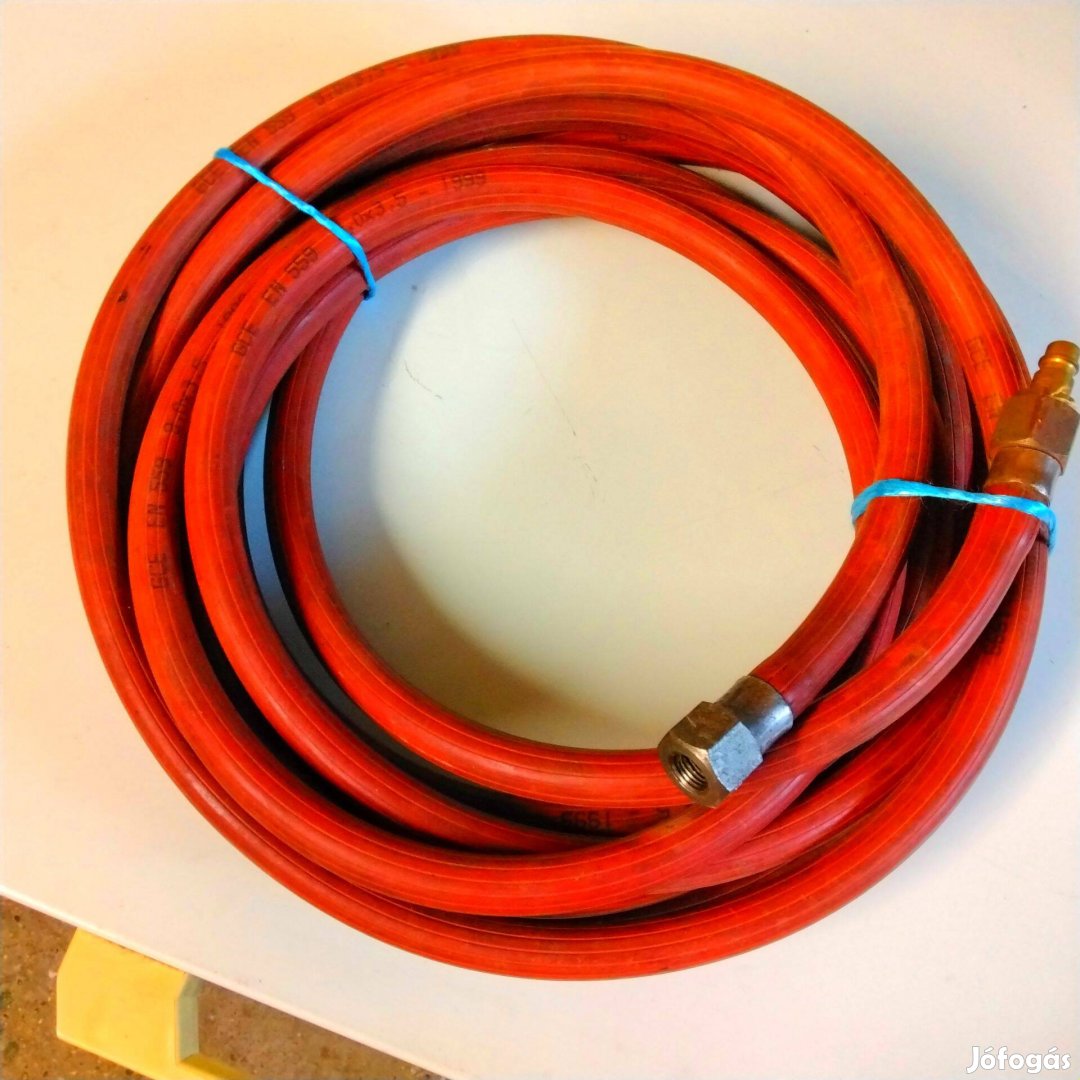 Nyomásálló tömlő