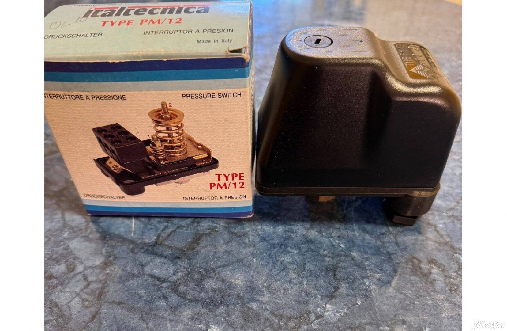 Nyomáskapcsoló PM12