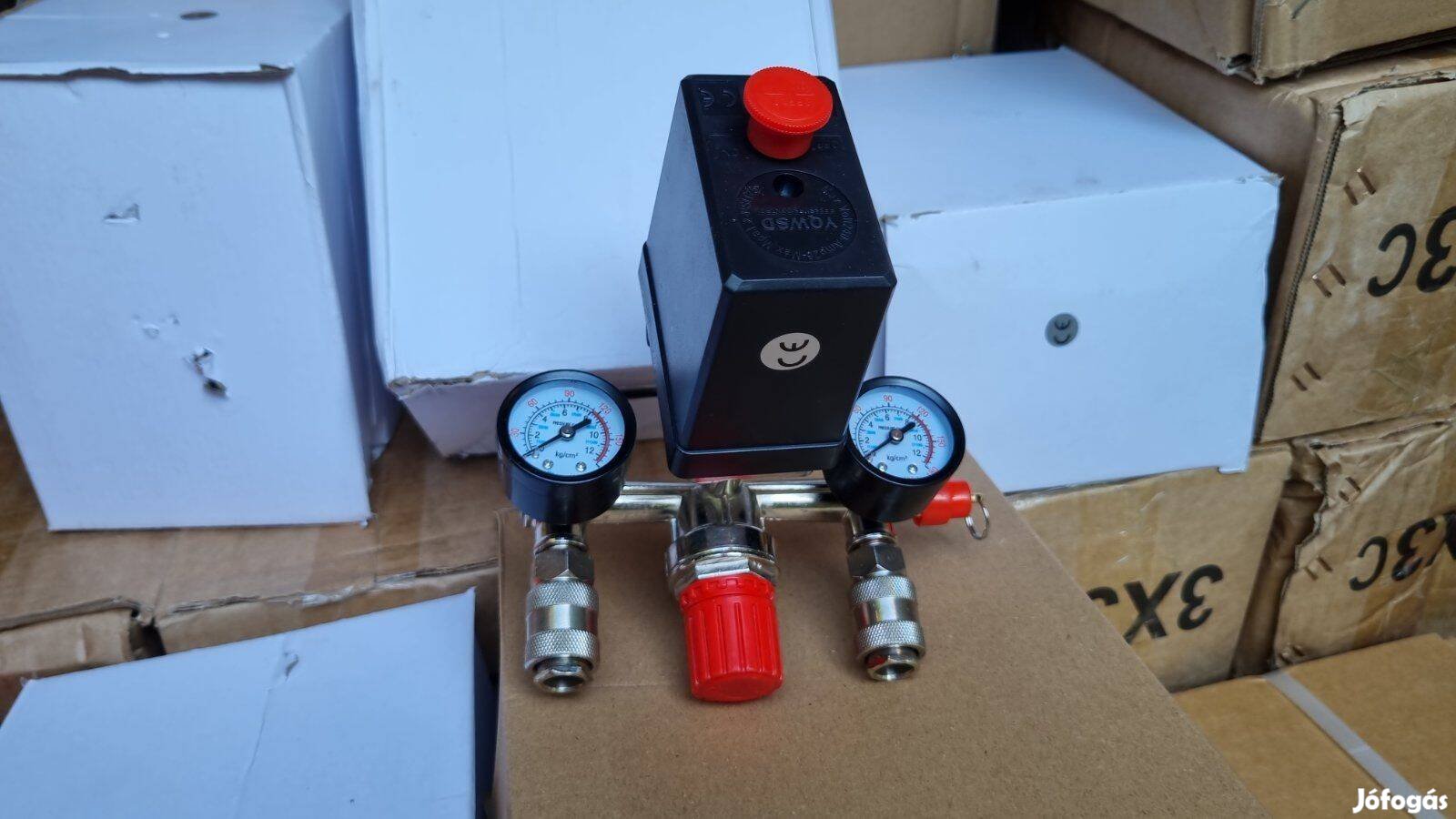 Nyomáskapcsoló és elzáró elosztócsap két kimenettel légkompresszorhoz