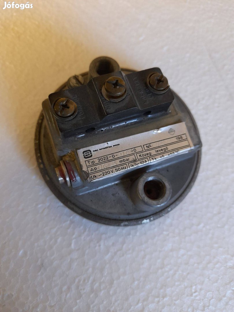Nyomáskapcsoló levegő MMG 2022 0 000 0 0,6-3mbar léghiánykap