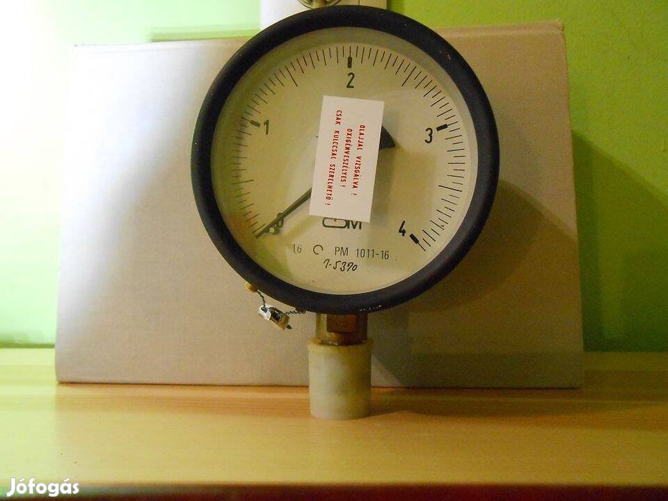Nyomásmérő manométer 0-4 bar eladó