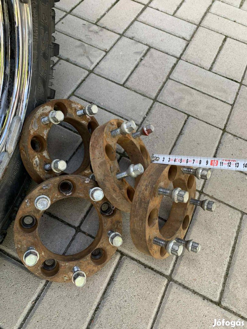 Nyomtávszélesítő 5x139,7 eladó!