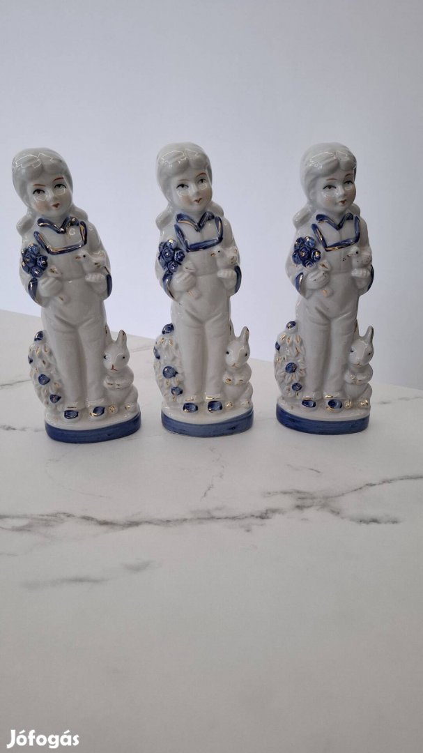 Nyuszis gyerek figura porcelán