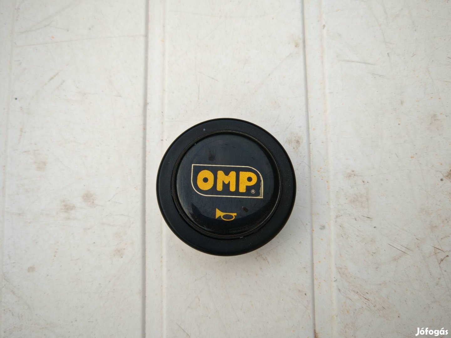 OMP kormányközép dudagomb 