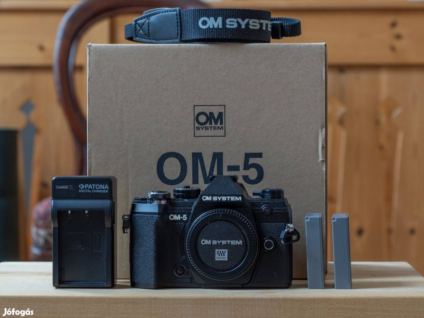 OM System OM-5 váz (fekete) + 2db. aksi + Patona töltő