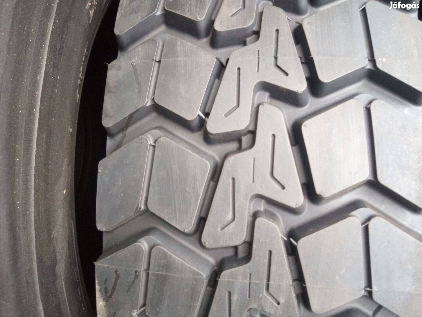 ON-OFF húzó tgk gumi 315/80 R22.5 315/80r22.5 315 80r22.5 315 80 22.5