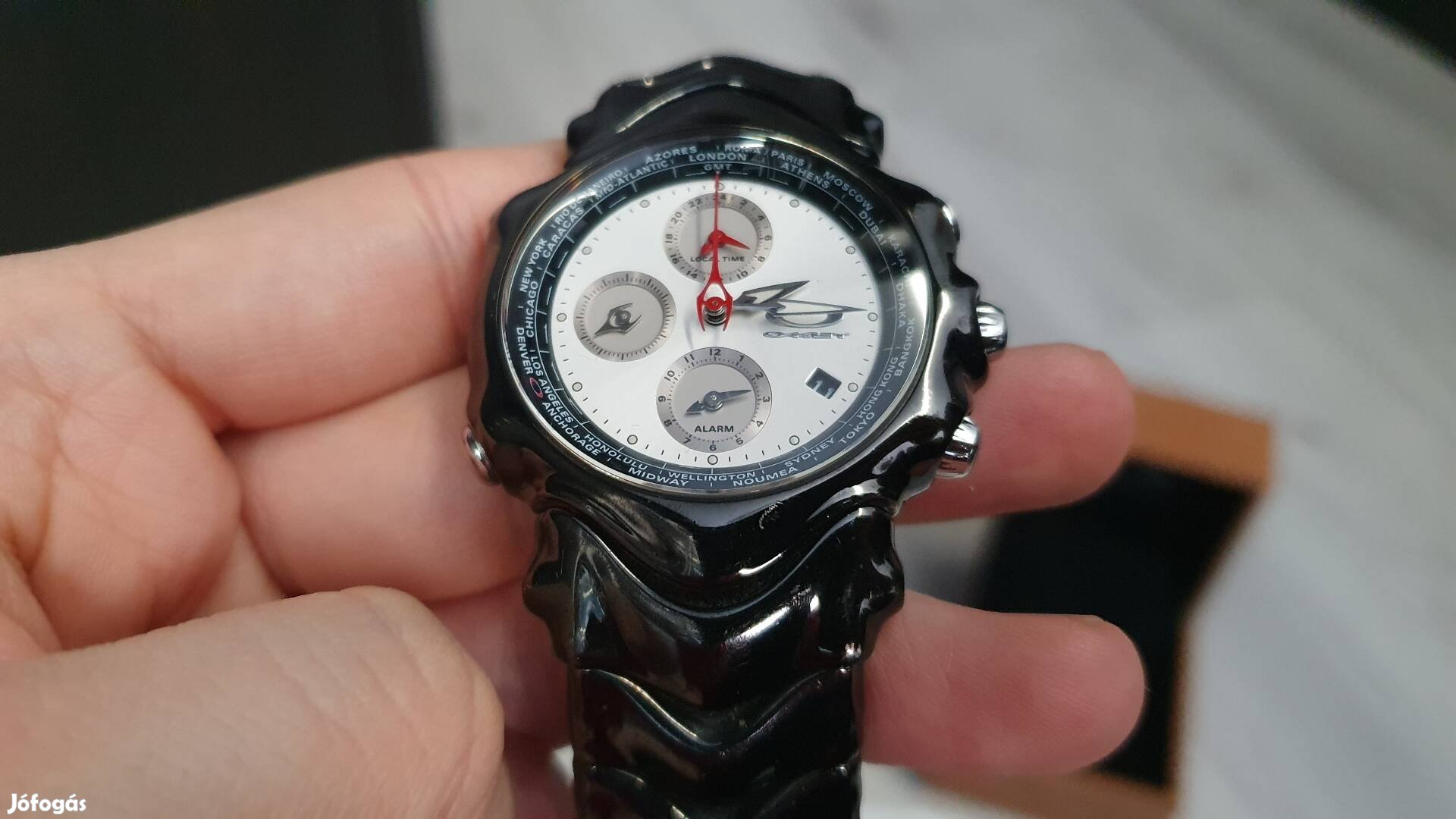 Oakley GMT karóra