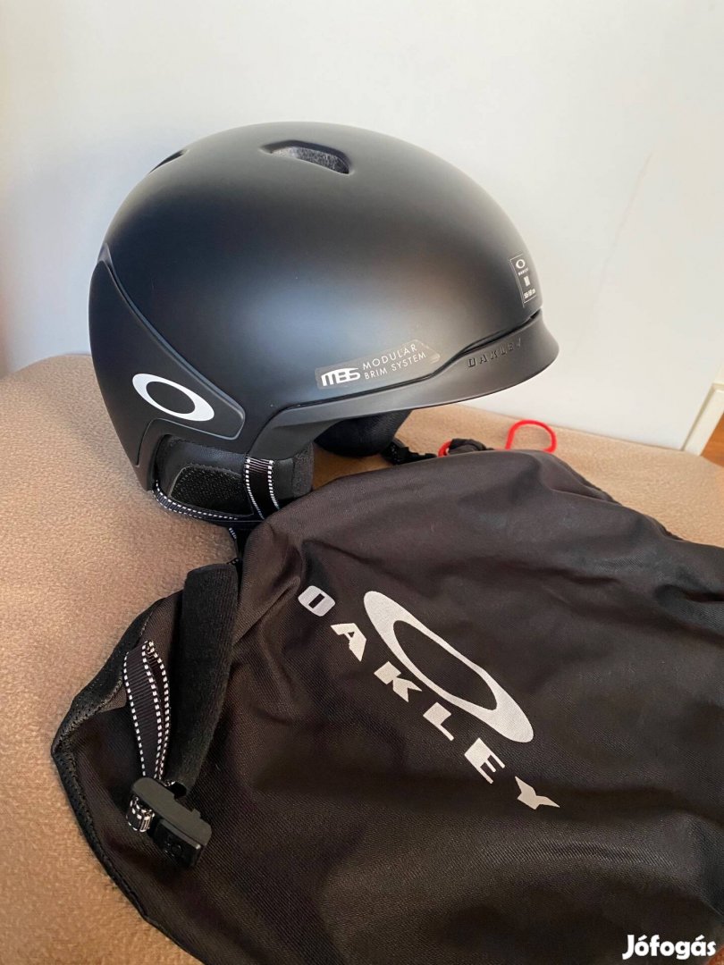 Oakley Mod3 Mips síbukósisak. Teljesen új. M-es méret