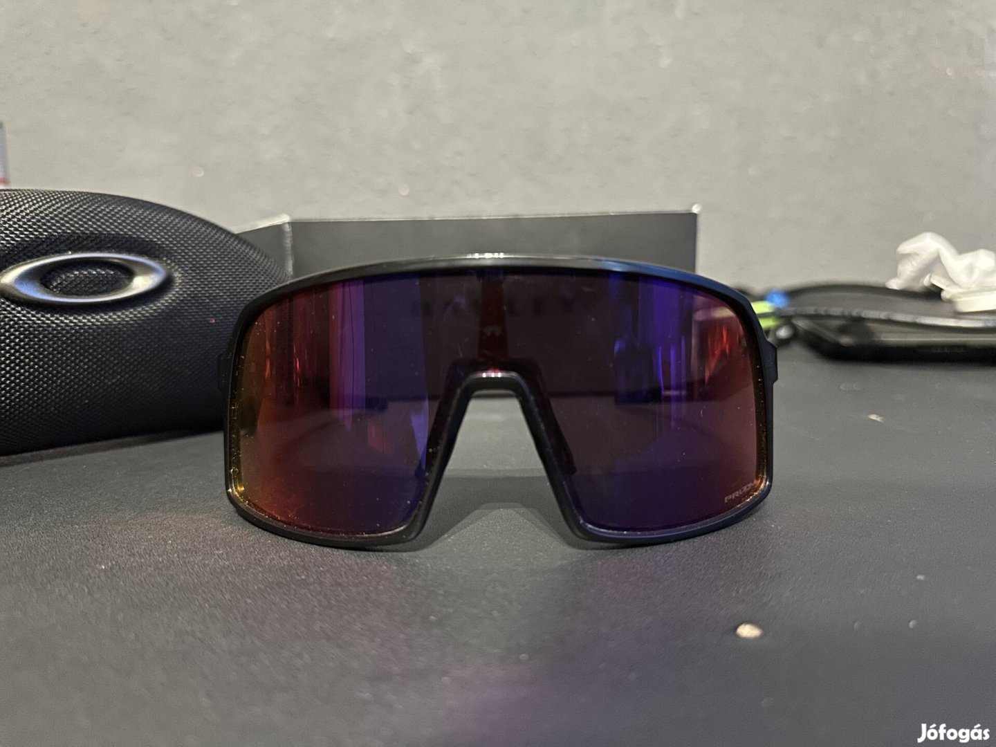 Oakley Sutro S