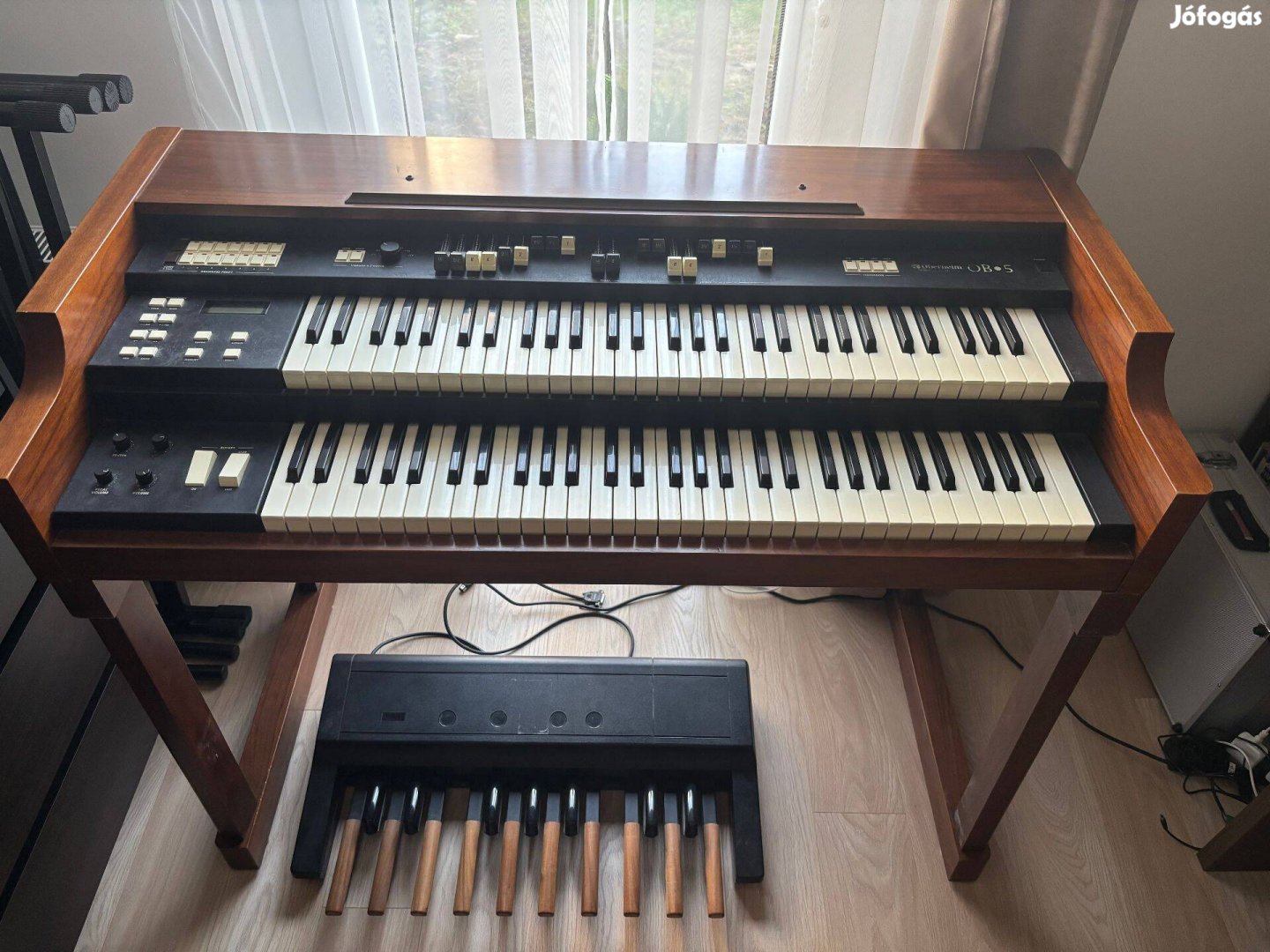 Oberheim OB-5 digitális Hammond orgona