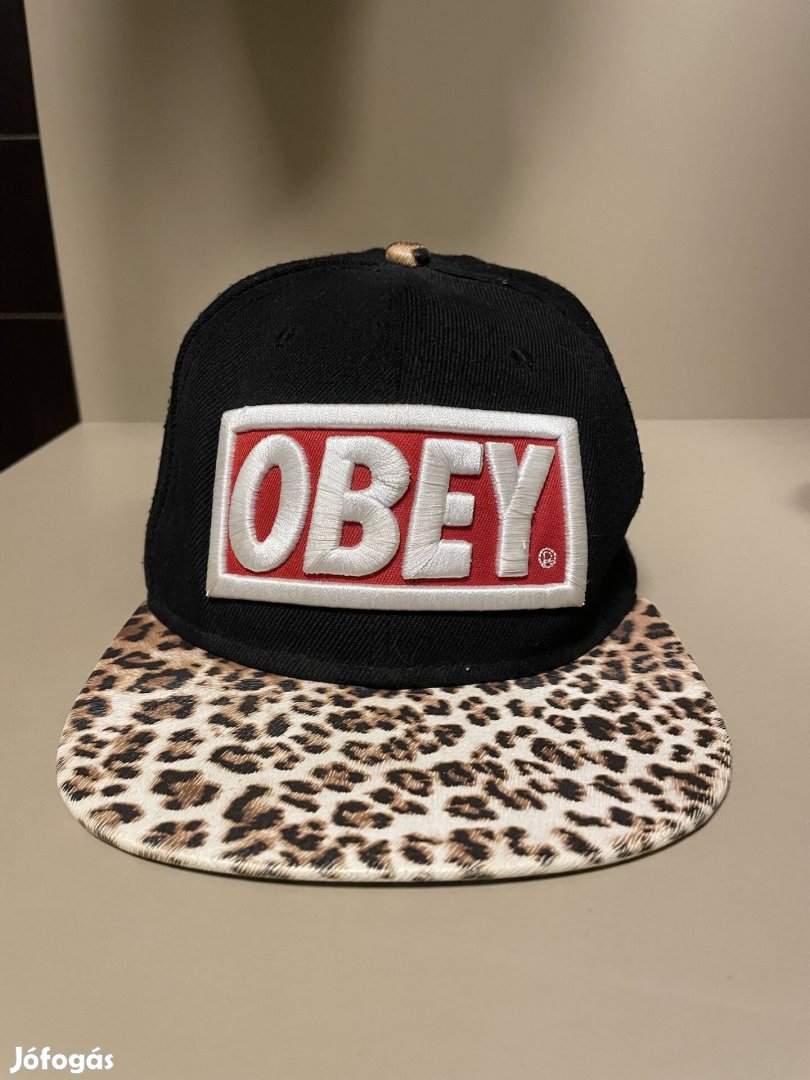 Obey snapback, szürke baseball