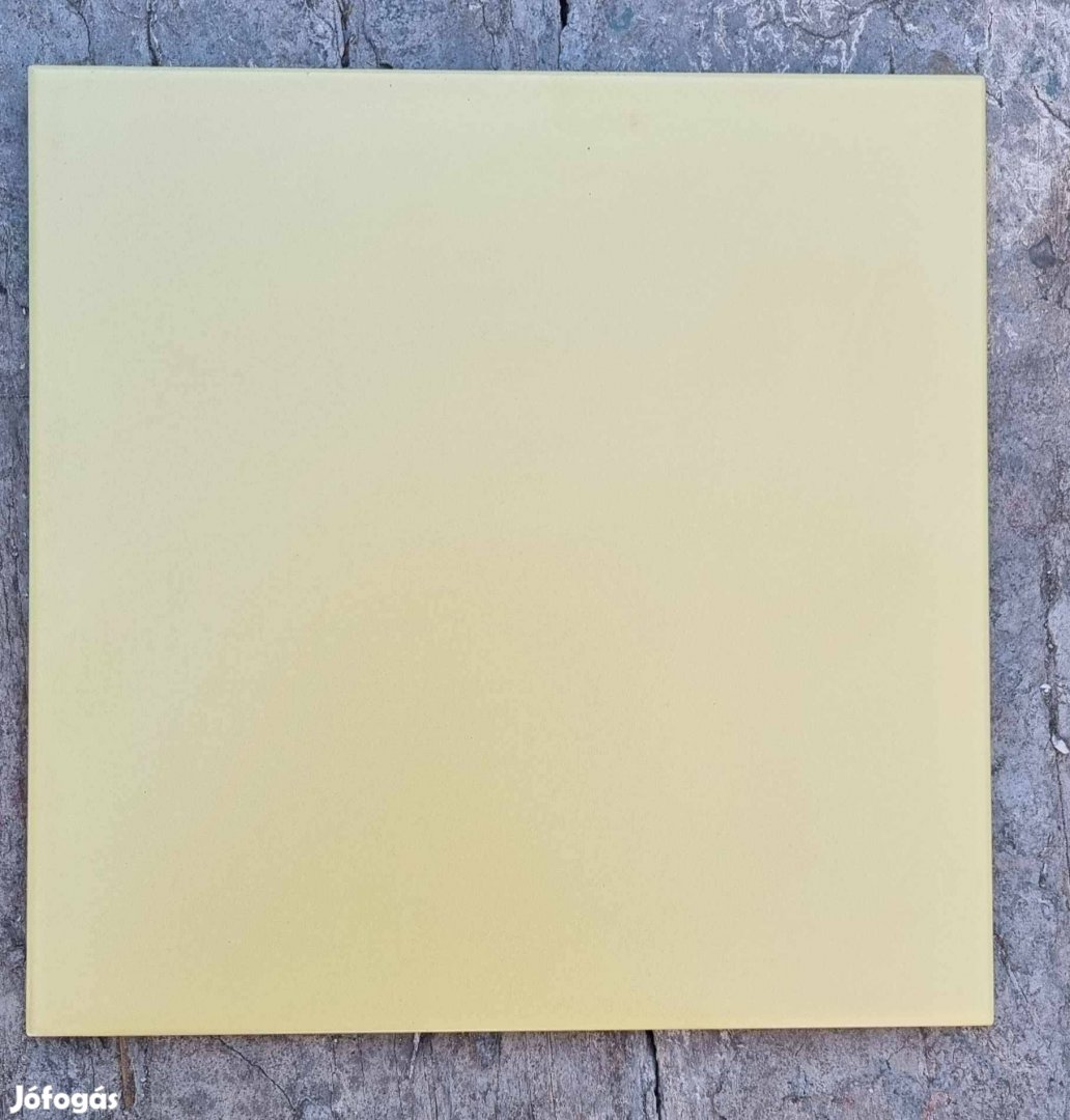 Object sárga színű csempe 20*20 cm 3,6 m2 eladó
