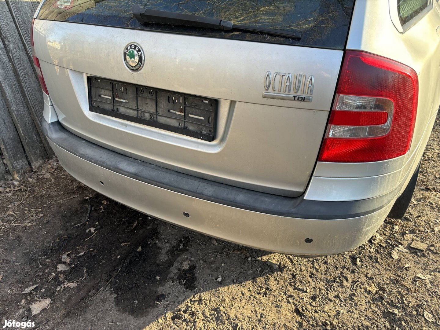 Octavia II 2 kombi ajtó sárvédő negyed hátfal lámpa lökhárító 