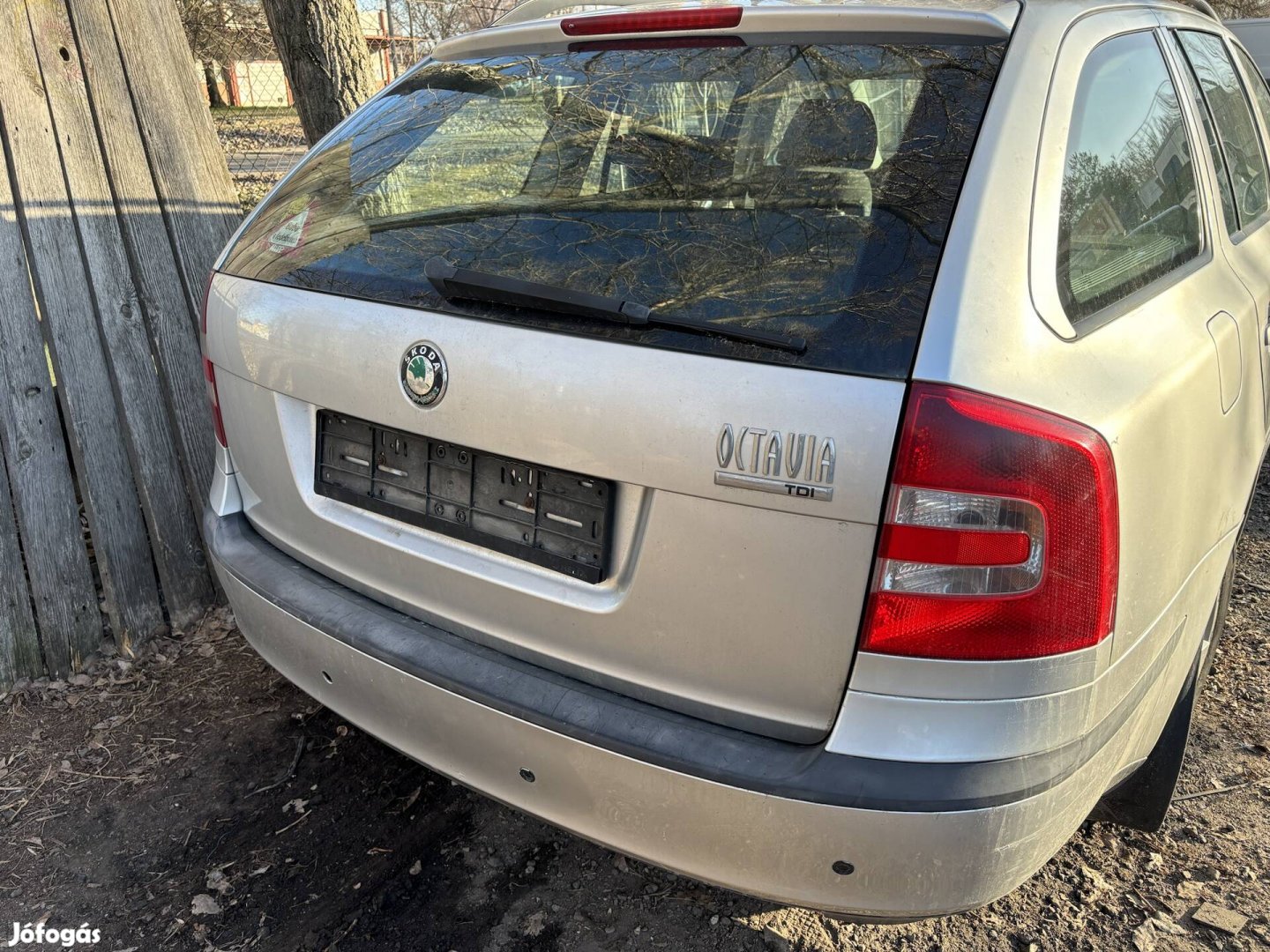 Octavia lámpa lökhárító sárvédő negyed ajtó 
