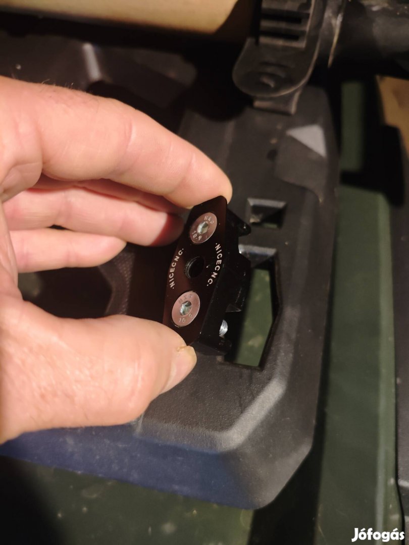 Odes,Can-am,rögzitö horgony eladó!