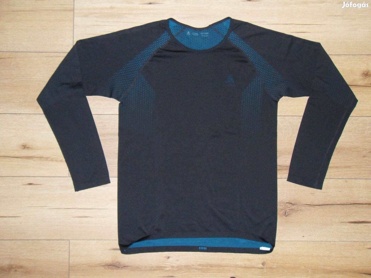 Odlo ffi technikai h.ujjú sport sí aláöltözet L-XL-méret