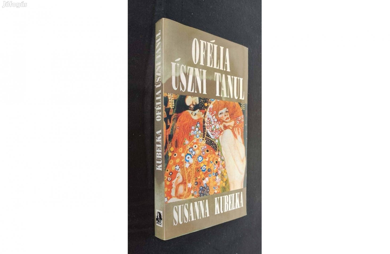 Ofélia úszni tanul Susanna Kubelka