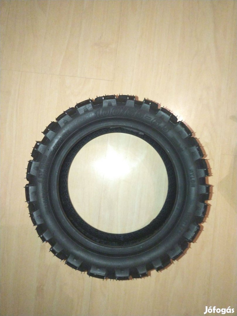 Offroad gumiabroncs elektromos rollerhez (100/65-6.5) 1db