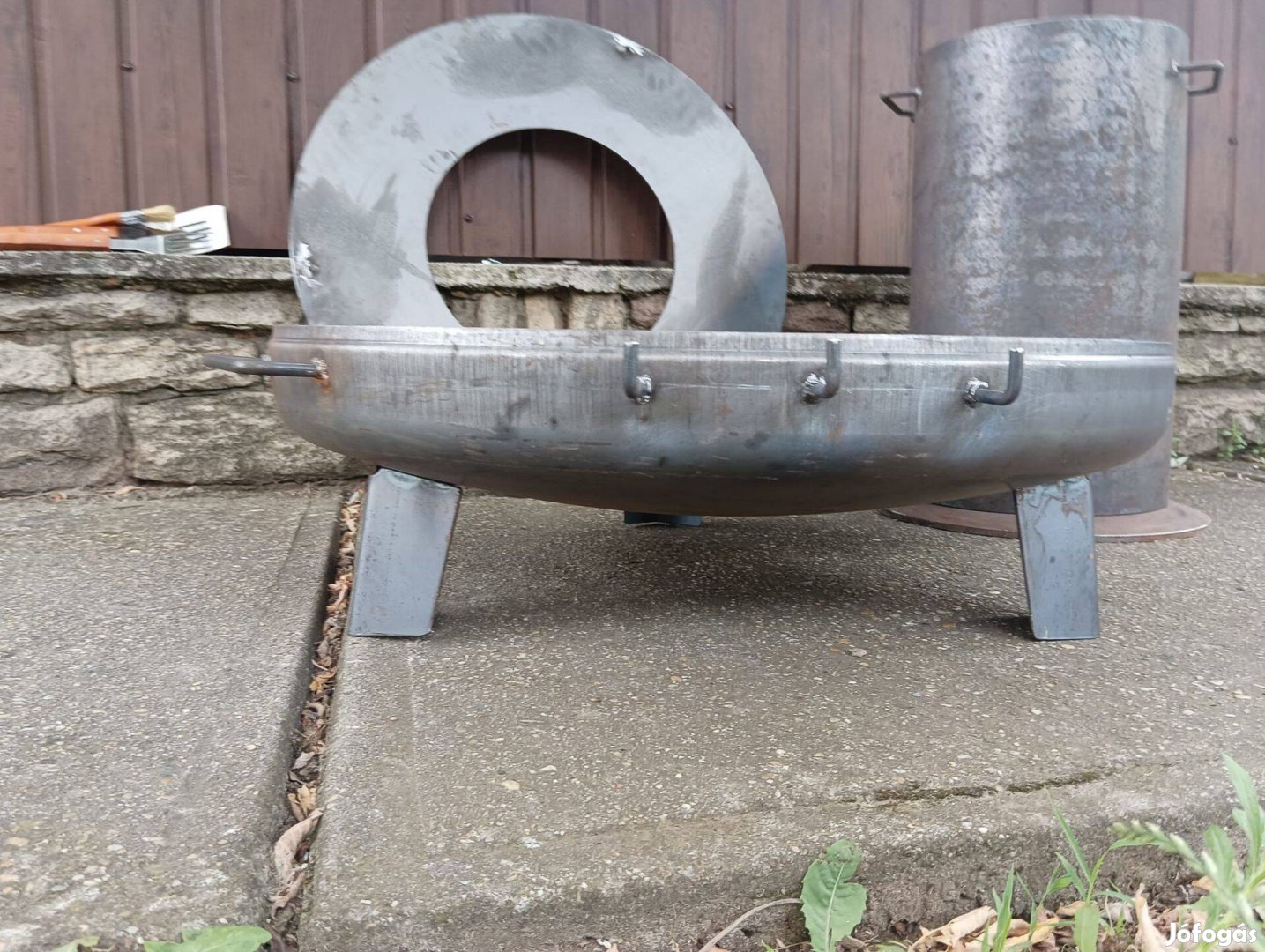 Ofyr 800-as Plancha grill vas lap grillező tűzrakó tűz tál állványon