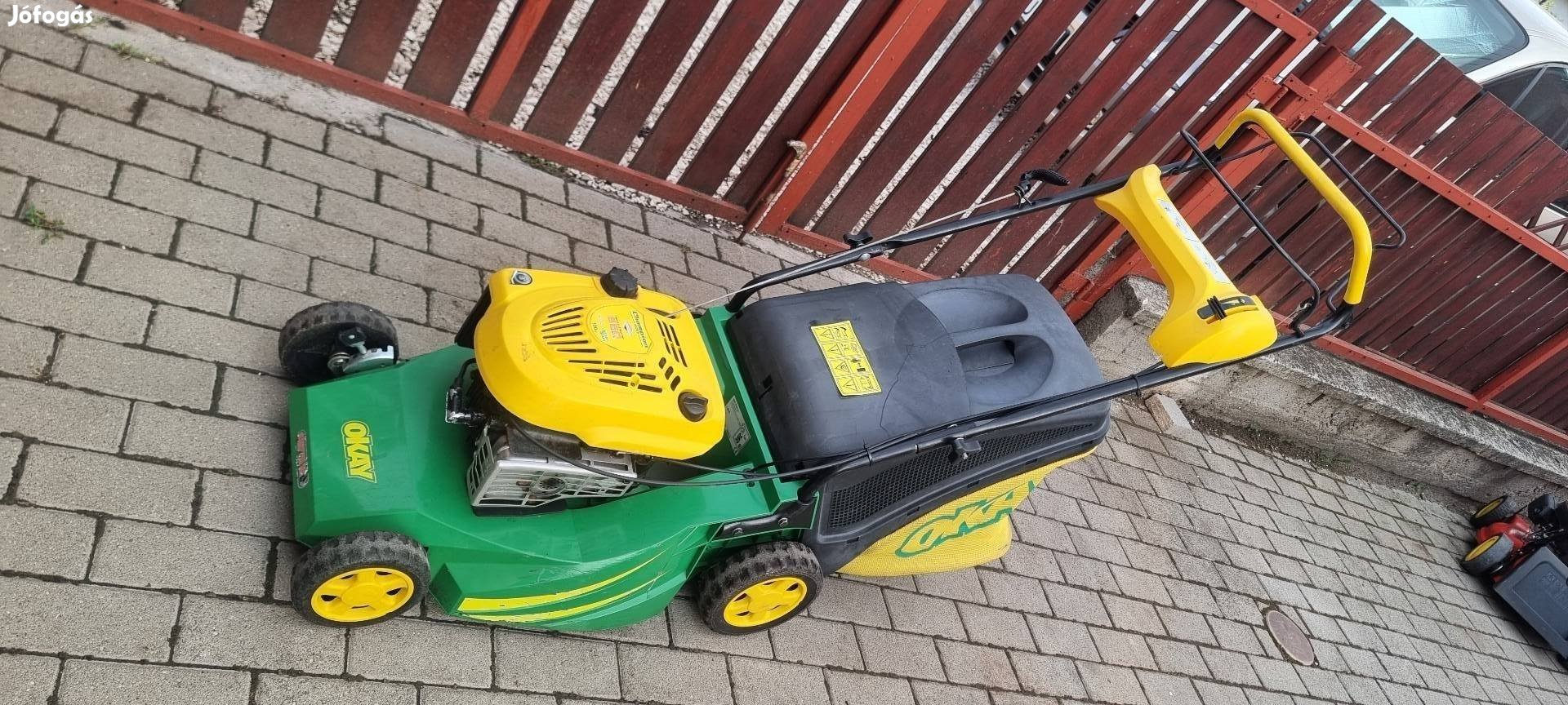 Okay Castelgarden Briggs&Stratton önjáró műanyagházas benzines fűnyíró