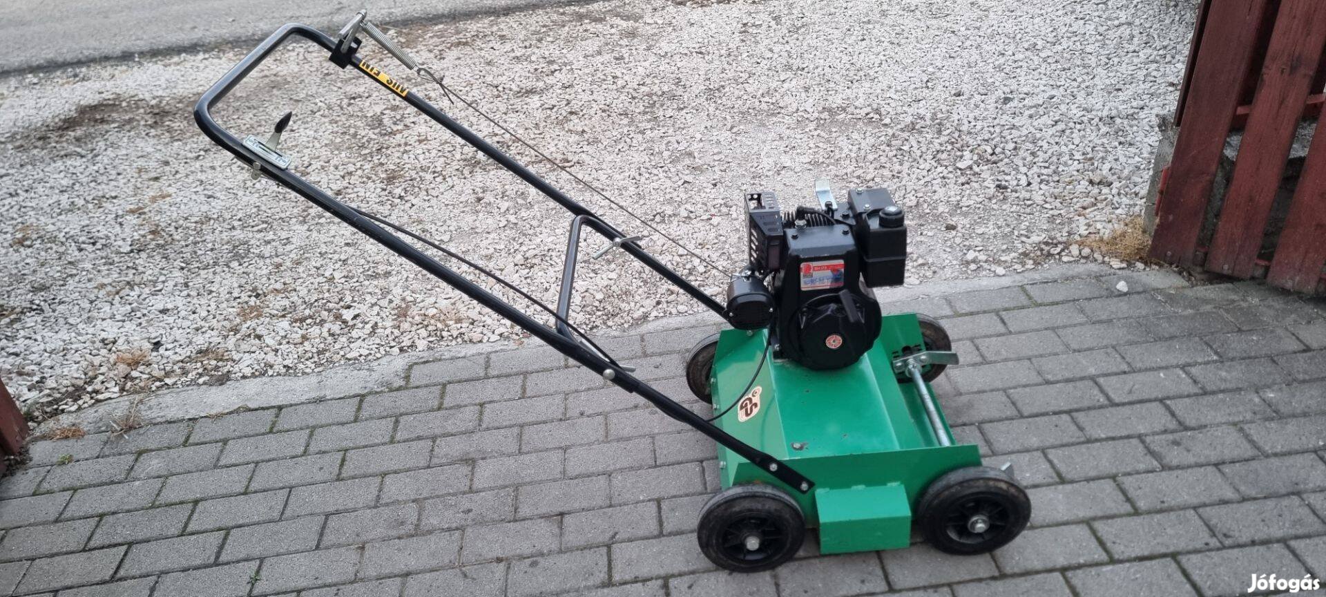 Okay Profi ipari lengőkéses benzines gyepszellőztető talajlazító