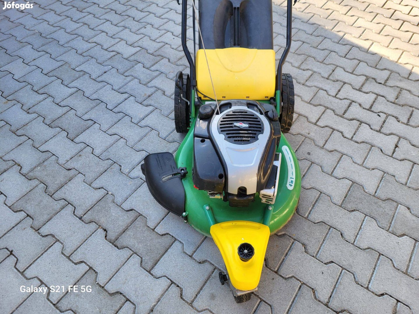 Okay: Briggs motoros - önjáró+gyűjtős trike