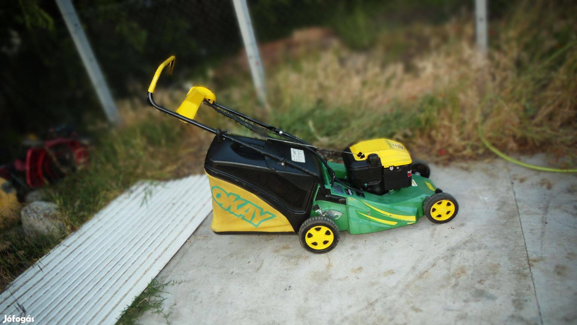Okay önjáró, önindítós fűnyíró (Szervizelt)