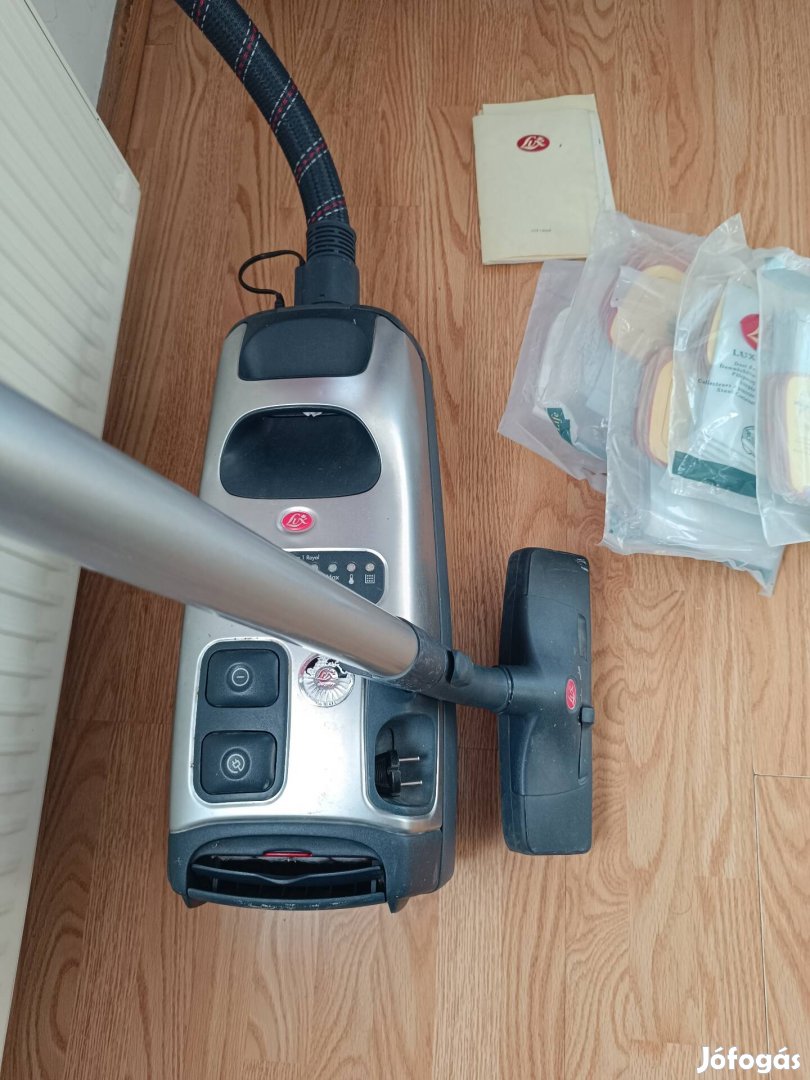 Ökolux porszívó 30 porzsákkal együtt eladó 