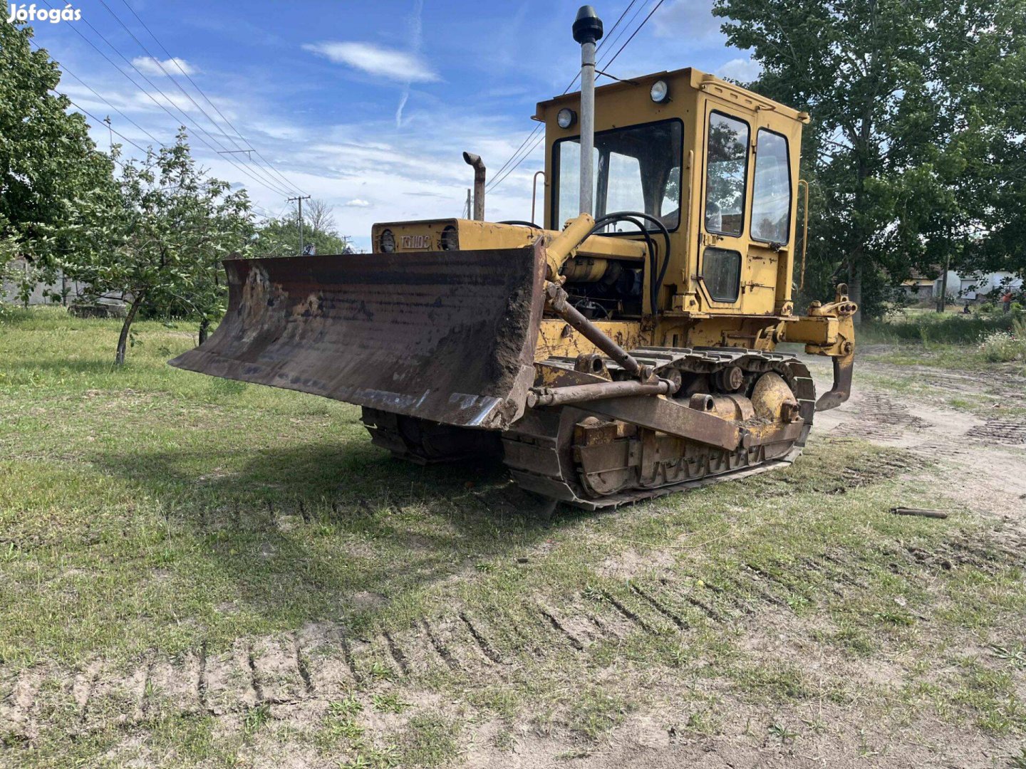 Oktobar TG 110c dózer