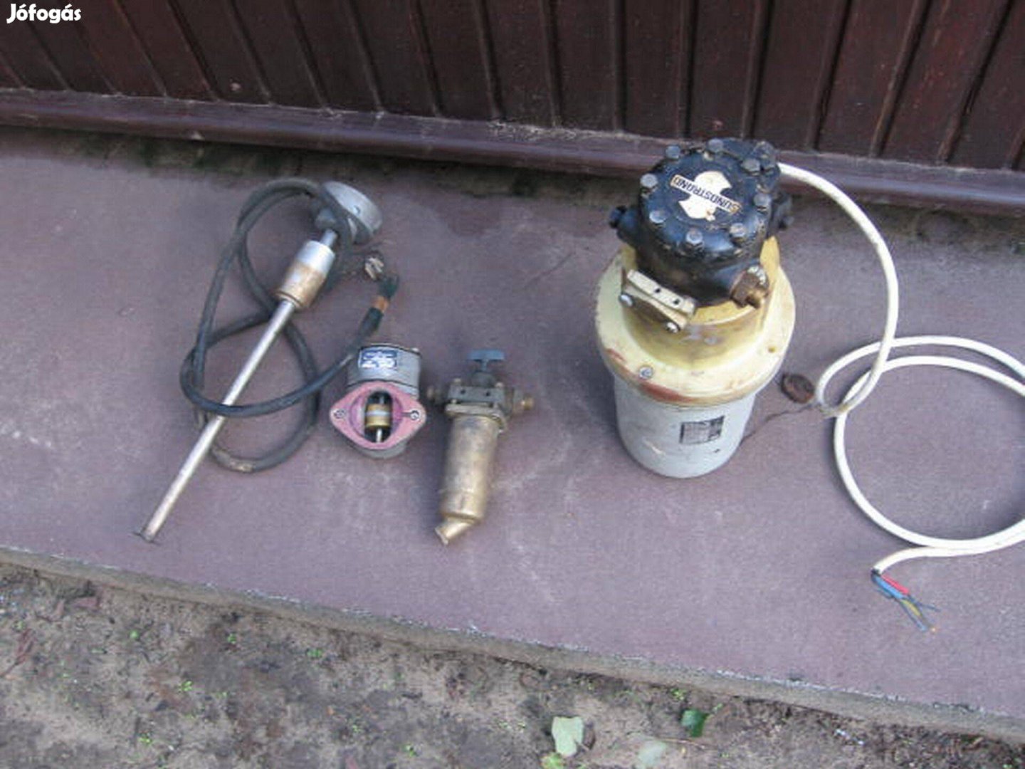 Olaj szivattyú motorral, + egy ú,j tartozékokkal, Sundstrand gyártmány