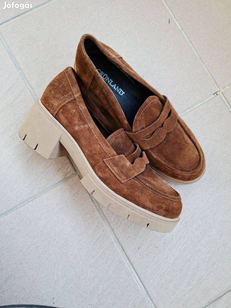 Olasz Új 40-es divatos platformos női félcipő