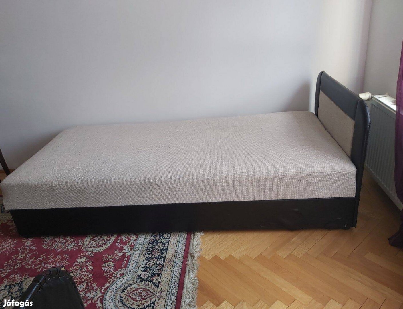 Olcsó modern bézs ágyneműtartós heverő eladó!