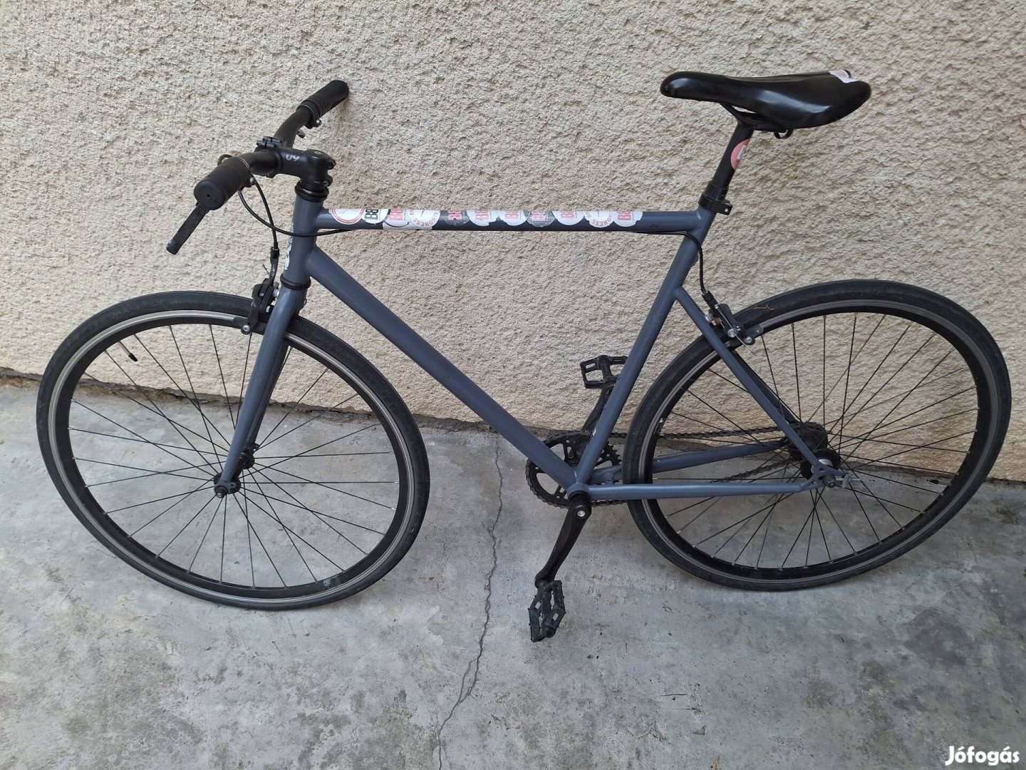 Olcsón eladó egy Elops city bike 183cm körüli mérethez.