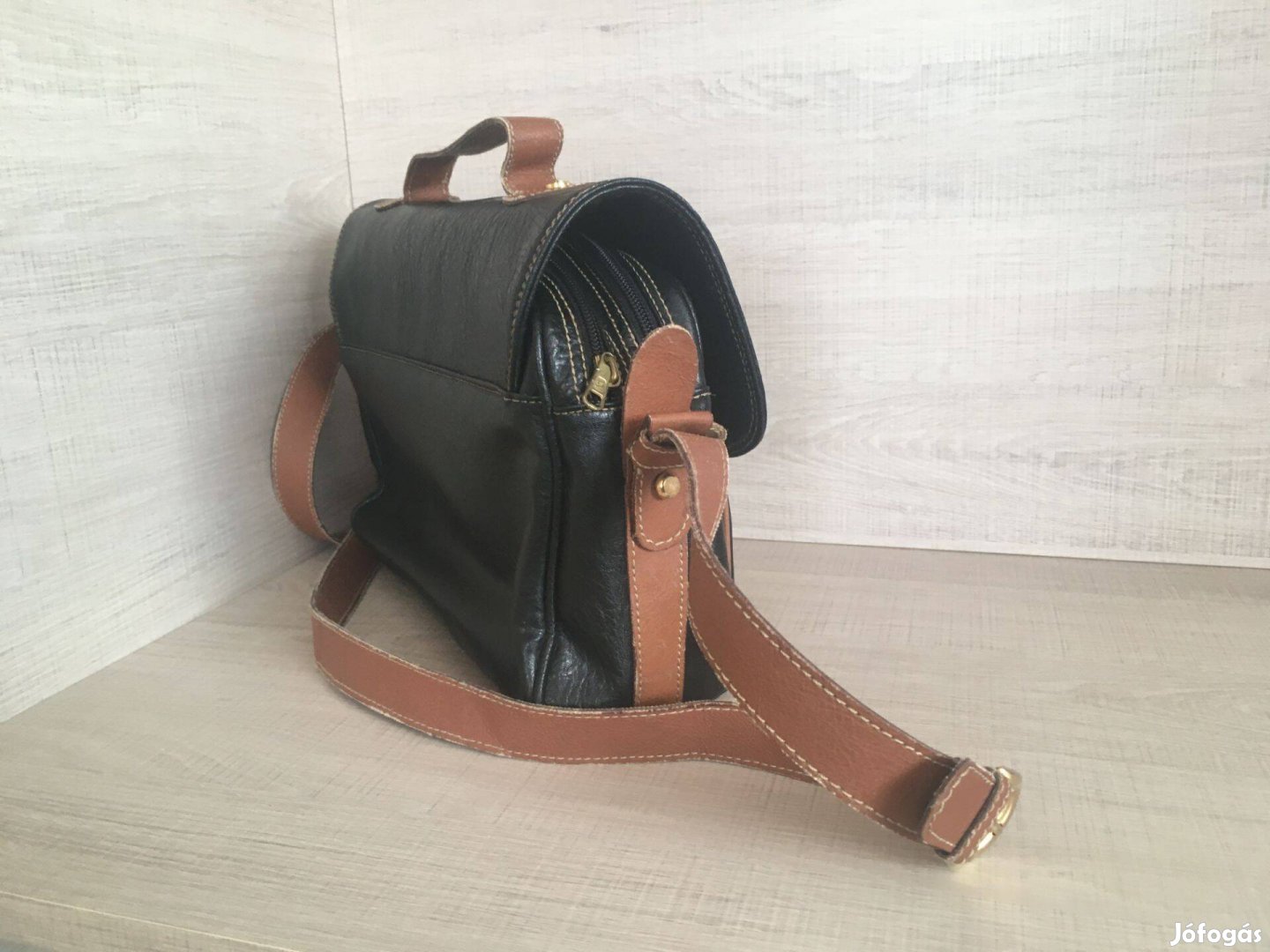 Old Money, Válltáska - Kézitáska - Oldaltáska, Egyedi, Bőr,