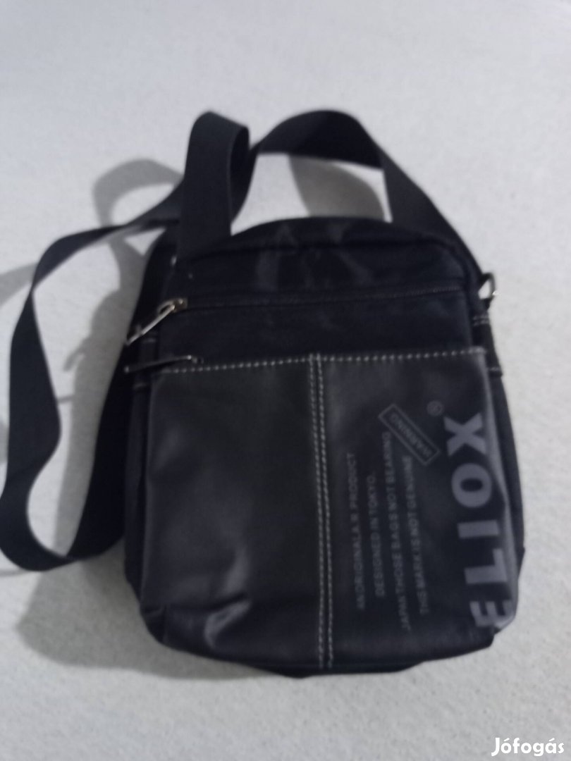 Oldaltáska, hátizsák, különböző fazonú