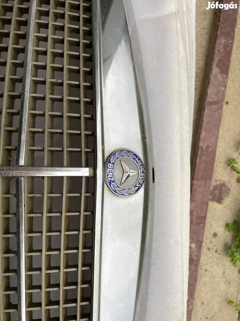 Oldtimer Veterán Mercedes-Benz W115 hütötács