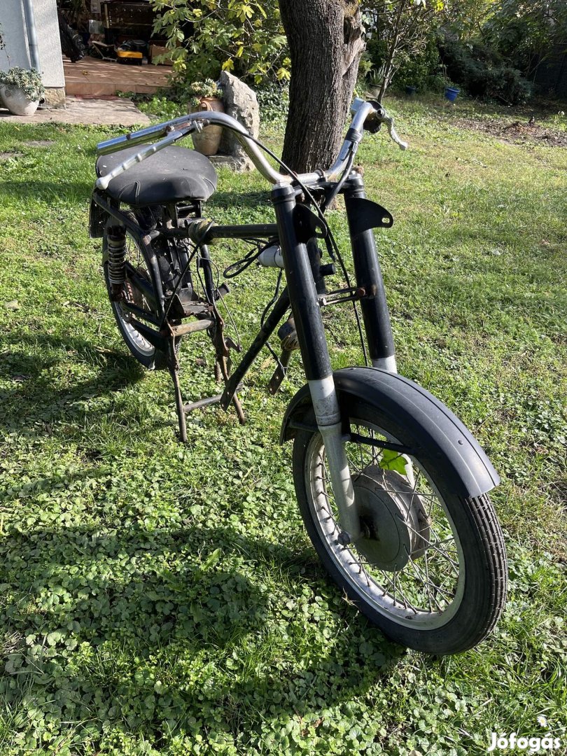 Oldtimer gilera 150 g. Sport extra váz alkatrész kerék motor 