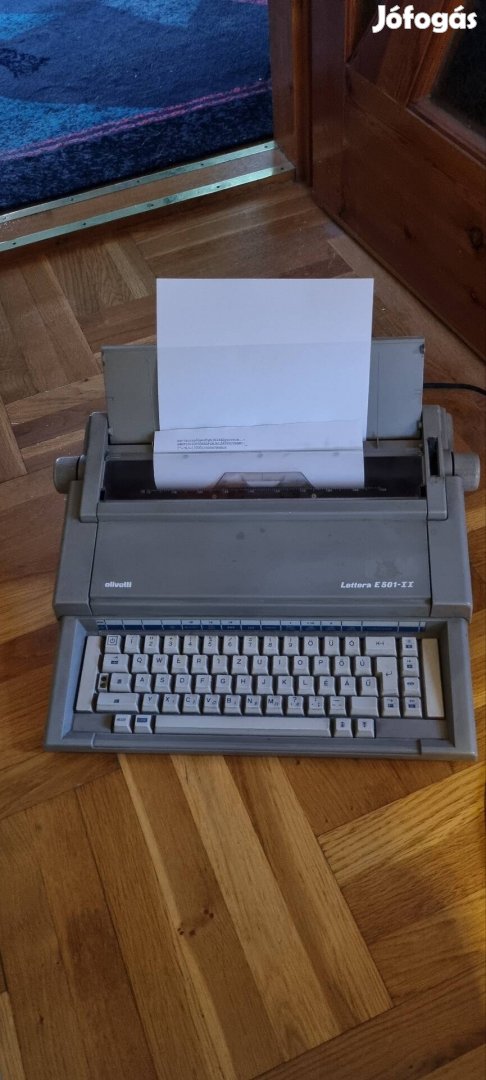 Olivetti Letrera E501-II elektromos írógép 