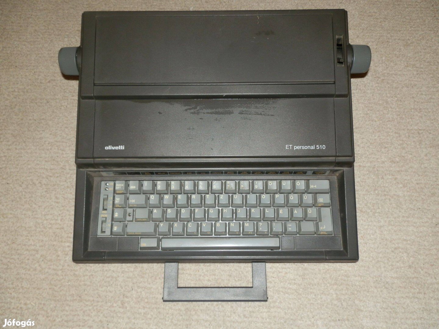 Olivetti elekromos írógép gyűjteménybe