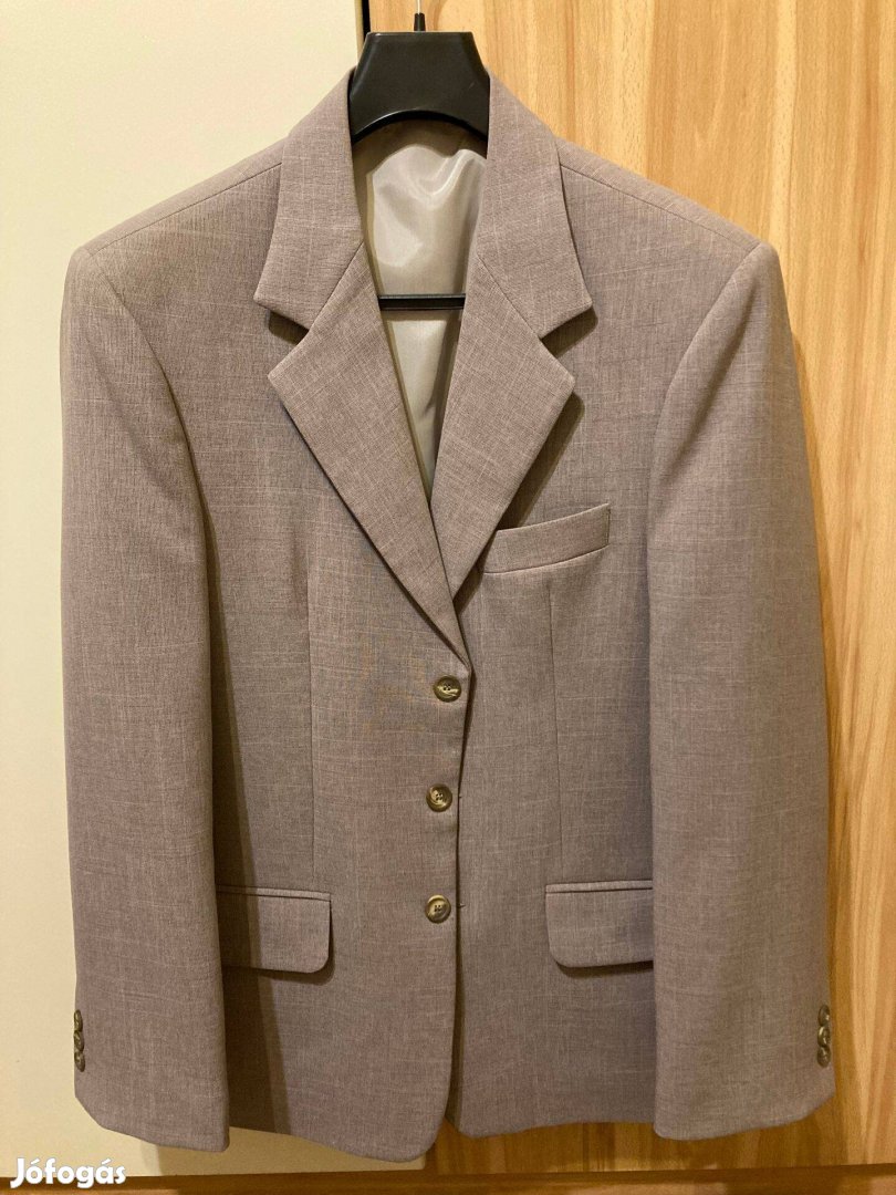 Öltöny 50-52 méret 5.000 Ft