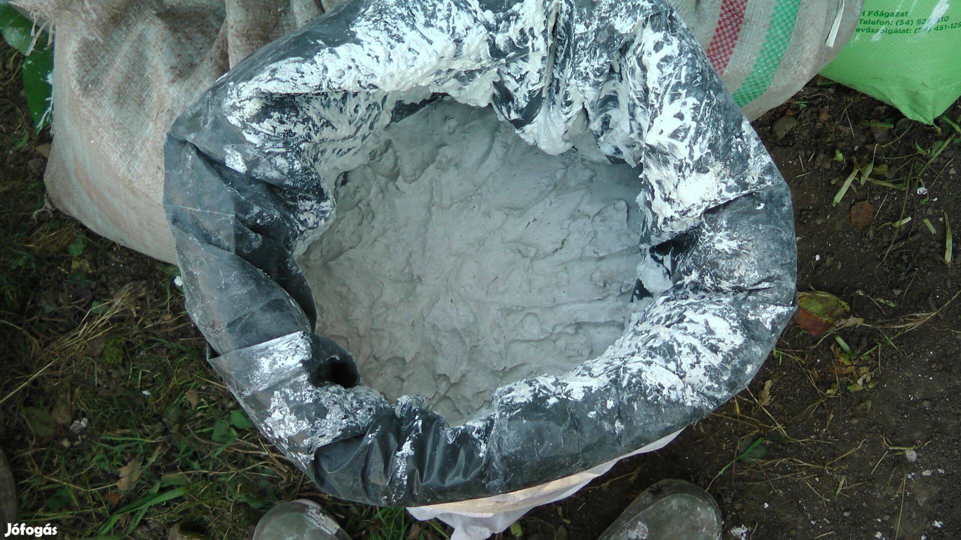 Oltott mész 45 kg/zsák