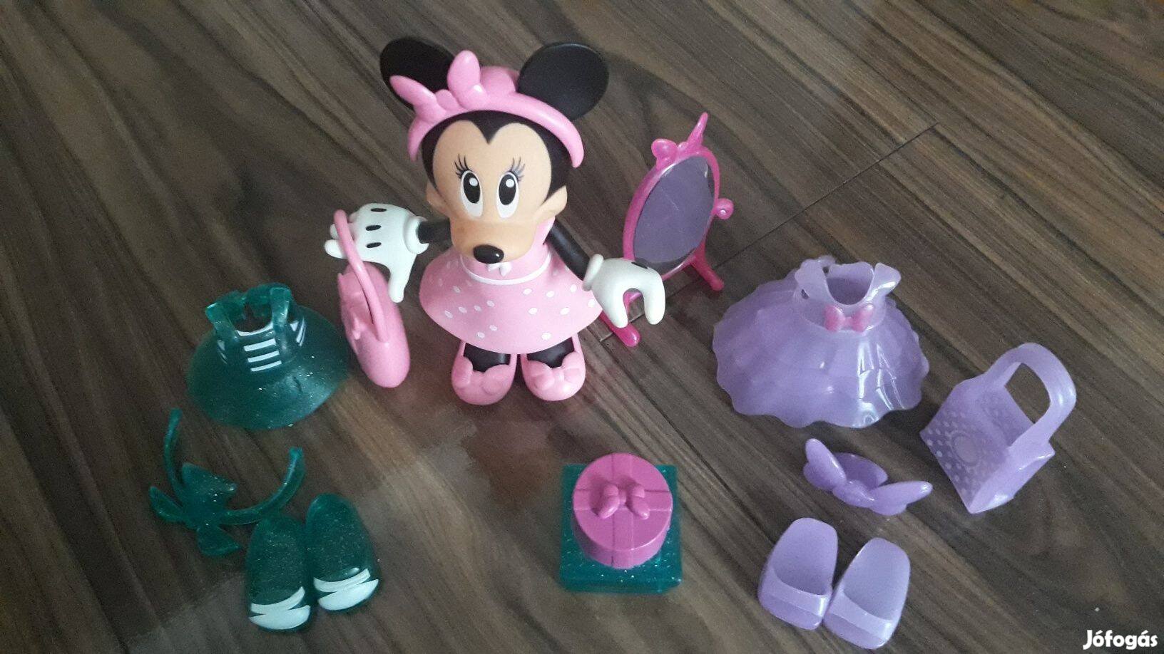 Öltöztethető Minnie egér figura kiegészítőkkel