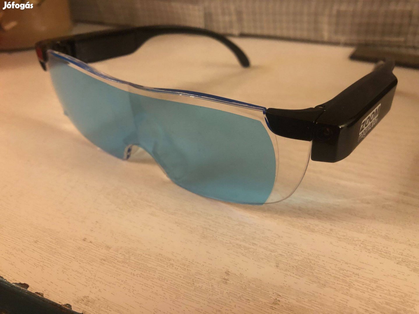 Olvasó vagy nagyítós segédszemüveg 2.50